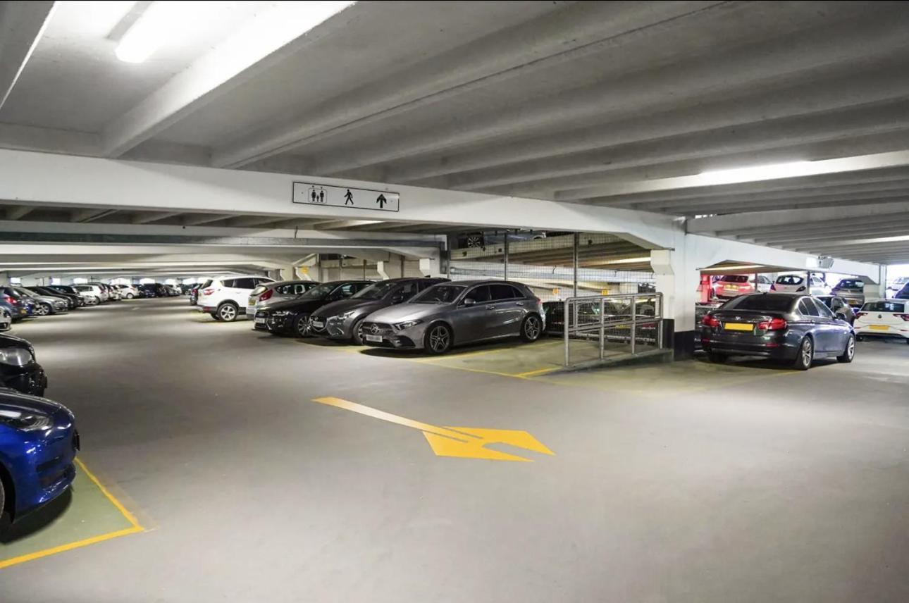 Deluxe City Modern Apt&Free Parking No Balcony Leeds  Luaran gambar